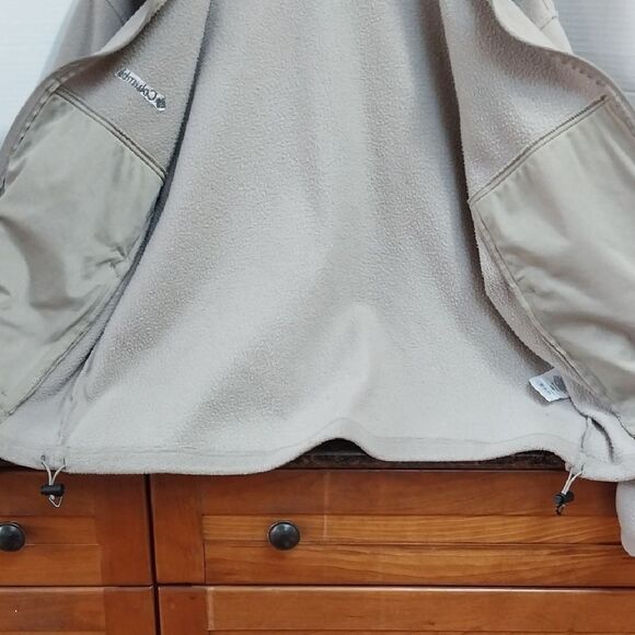 Columbia Tan Fleece Jacket - Picture 5 of 6